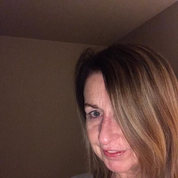 Meet your Posher, Cathy - Picture 1 of 1